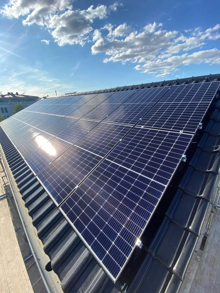 AD Solar (Photovoltaik, Stromspeicher + Wallbox)