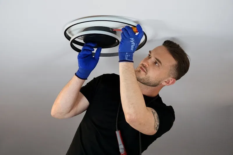 Elektrotechnik Rakin