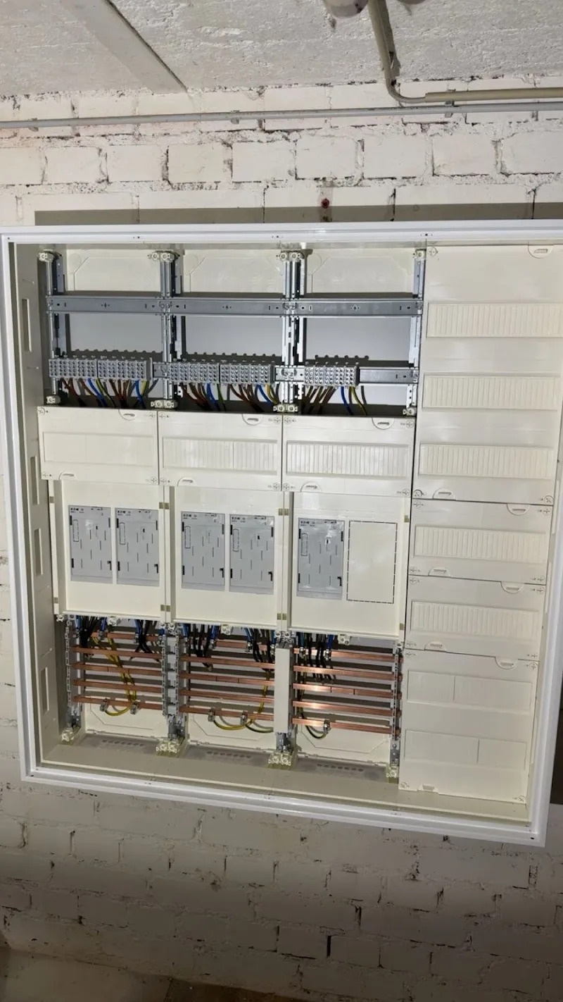 Elektrotechnik Uzer