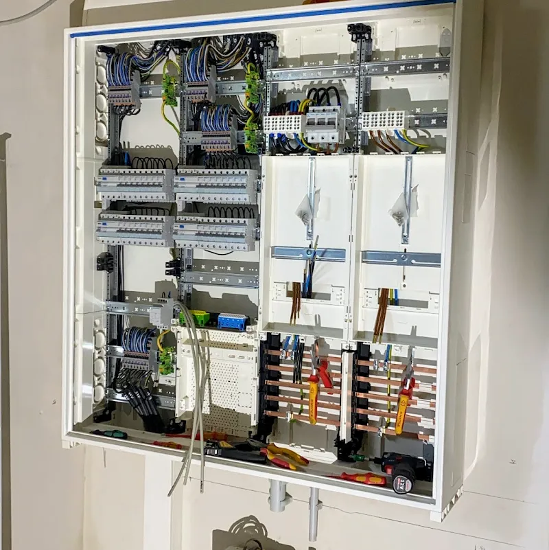 Fatos Elektrobau