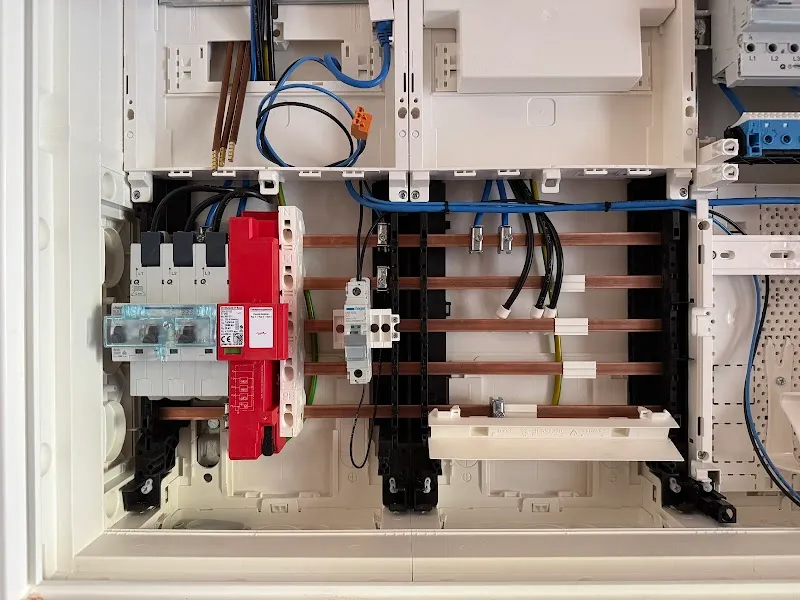 O. C. Elektrotechnik UG