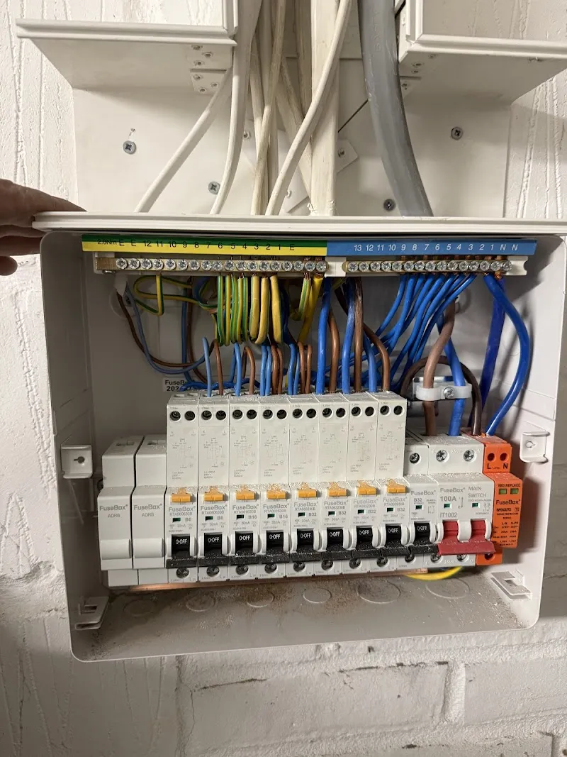 SES Electrical (Kent) Ltd